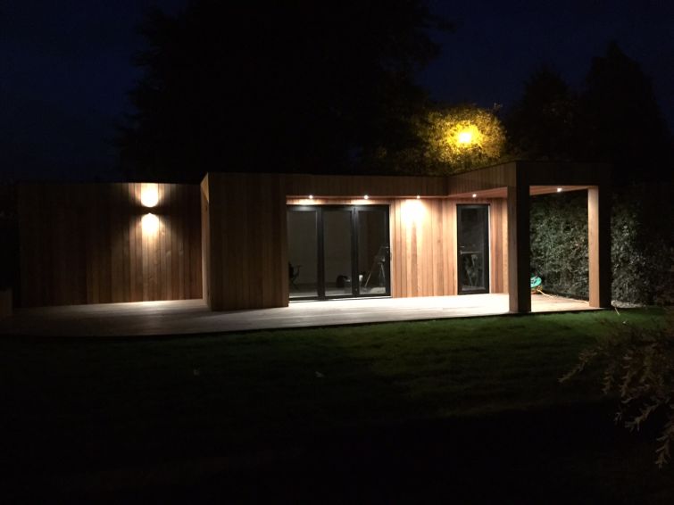 Western Red Cedar Cladding Garden Room 1