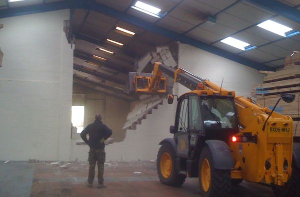 iWood expansion - knocking through!