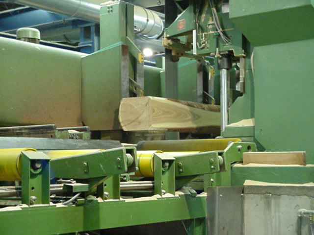 Sawmill timber machine